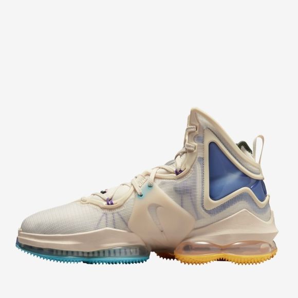 NIB Nike LeBron XIX || Sneakers || Men 10.5 Women 12 - Picture 10 of 12